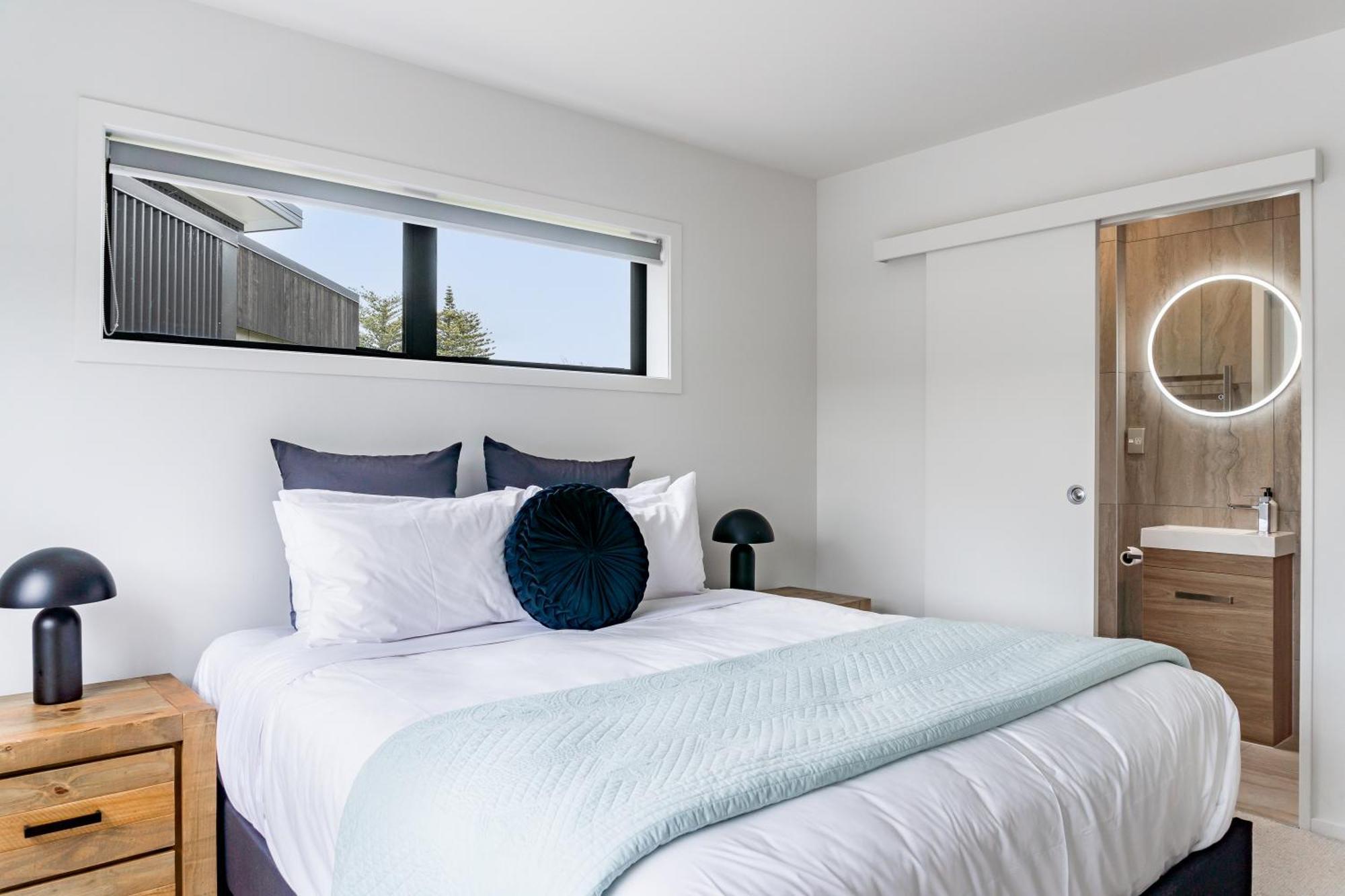 Okiwi Landing Apartment Raglan Exterior photo